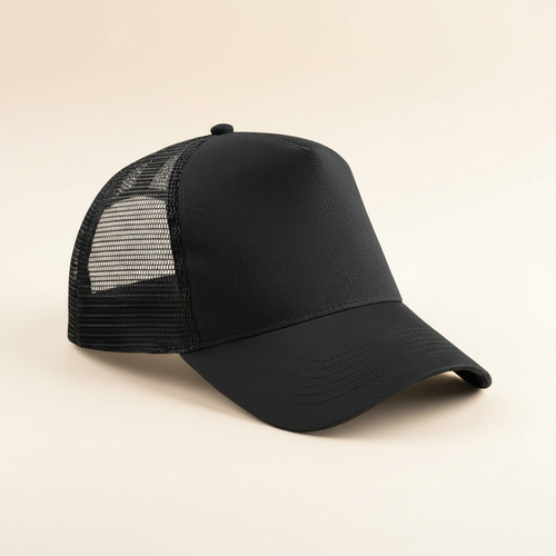 Trucker cap all black - studio cream